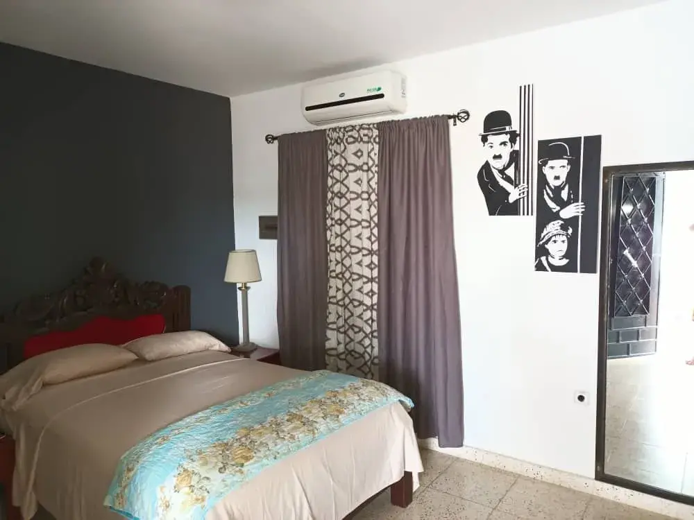 Matanzas, Cuba. 40100. Cada habitación baño independiente cocina y habitación televisión por cable y nacional pantalla plana.. Reservas online, Villa Dariel #2.