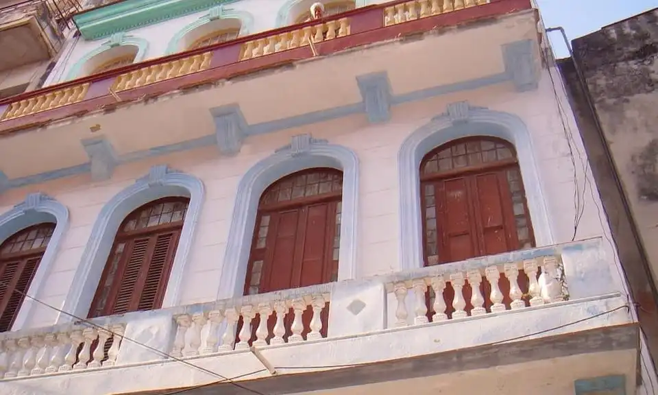 Lilú en familia en la Habana Vieja