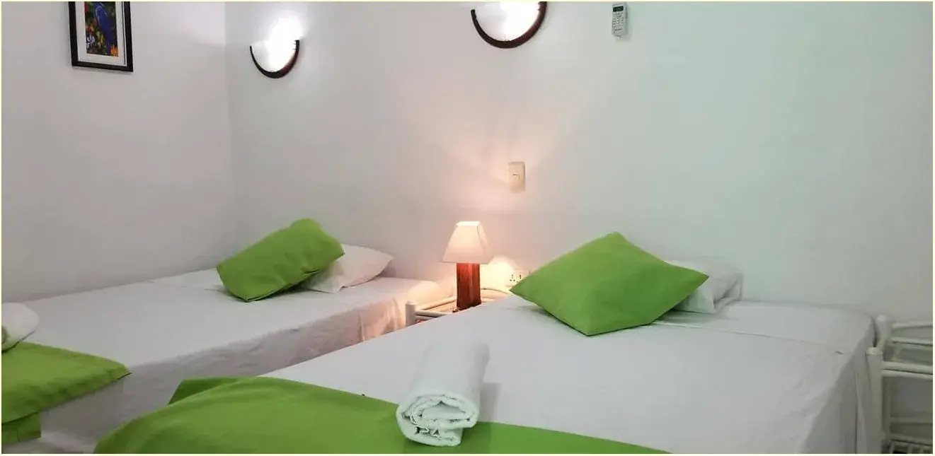 Playa Larga, Ciénaga de Zapata, 43000, Matanzas, Cuba. a menos de 1 km de la Playa Larga, y ofrece alojamiento con restaurante, aparcamiento privado gratuito.. Reservas online, Casa Retiro del Sol Room 1.