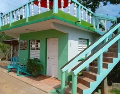 Casa Leticia La Maestra