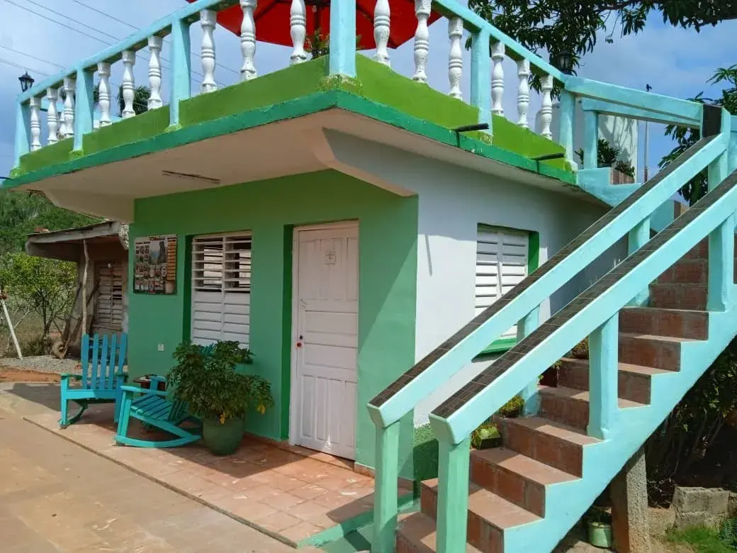 Casa Leticia La Maestra