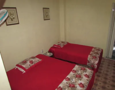 Hostal Arelys y Familia