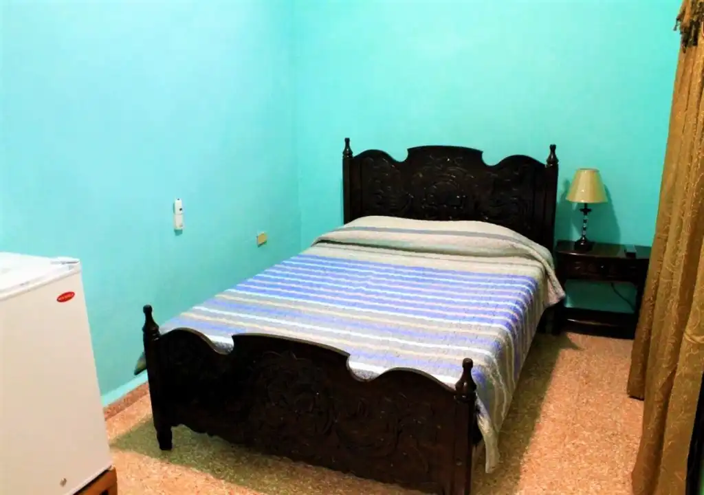 Hostal Casa Hernández, Room 5 en Trinidad, Sancti Spíritus, 62600, Cuba. Si tiene pensado visitar Cuba, no puede perderse los encantos de la ciudad de Trinidad, Patrimonio de la Humanidad..