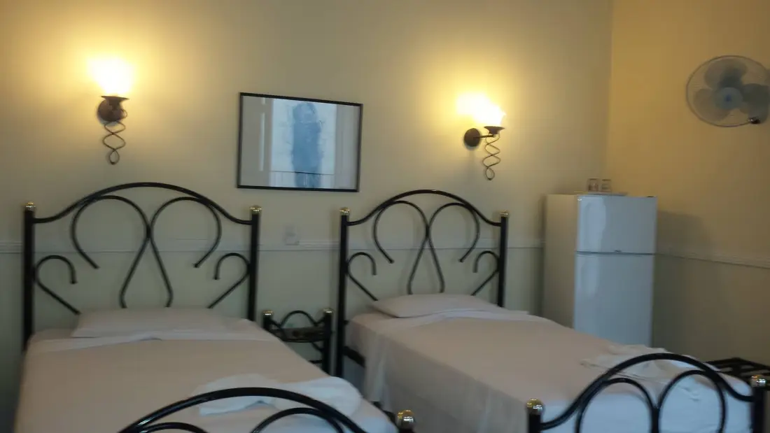 En Centro Habana, La Habana, Cuba. Los huéspedes que la han visitado. También podrán usar los juegos de mesa de la casa, como el ajedrez., Te esperamos, visítanos descubre todos los servicio que te esperan.  Las ofertas particulares mejor calificadas en Cuba.