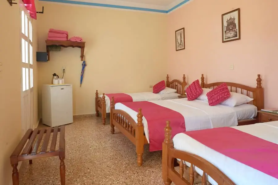 En Trinidad. Cuba. 62600, ubicada muy cerca de los atractivos turísticos de la Ciudad, las habitaciones disponen de todas las condiciones, Te esperamos, visítanos descubre todos los servicio que te esperan.  Las ofertas particulares mejor calificadas en Cuba.