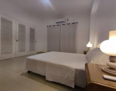 Al doblar de los Presidentes, Room 2